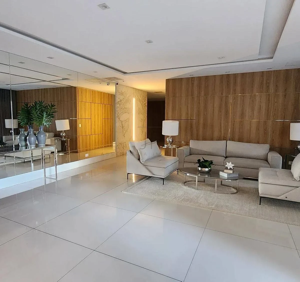 Мебльована квартира 98 м² з кухнею відкритого плану — photo 27