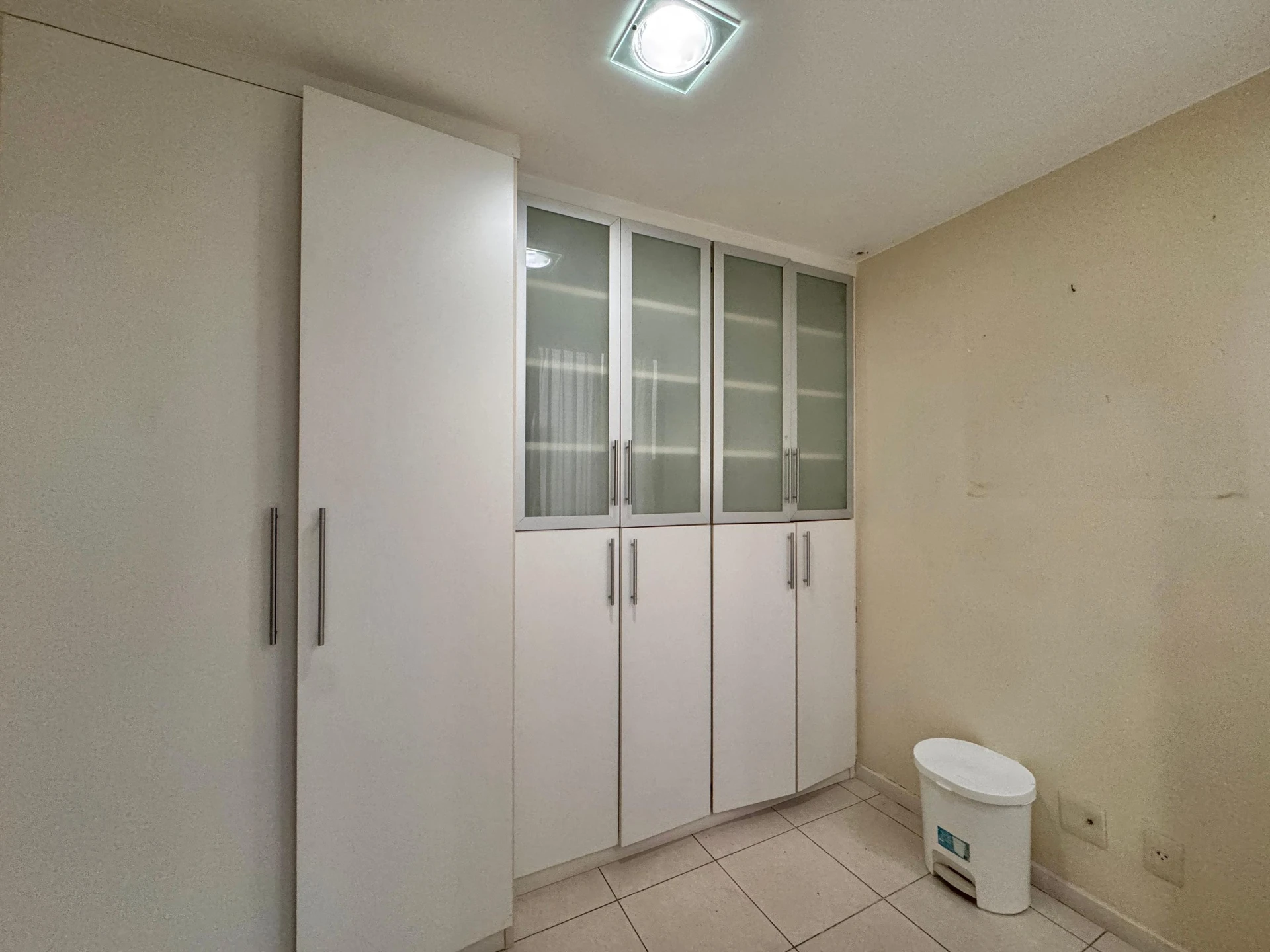 Квартира с 2 спальнями и застеклённым балконом — photo 35