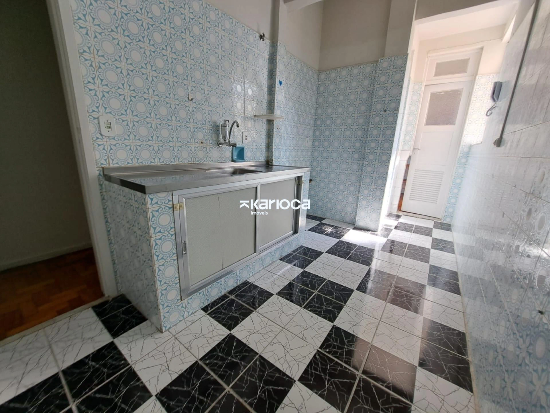 Квартира з 2 спальнями, 2 ванними та 1 паркомісцем — photo 5