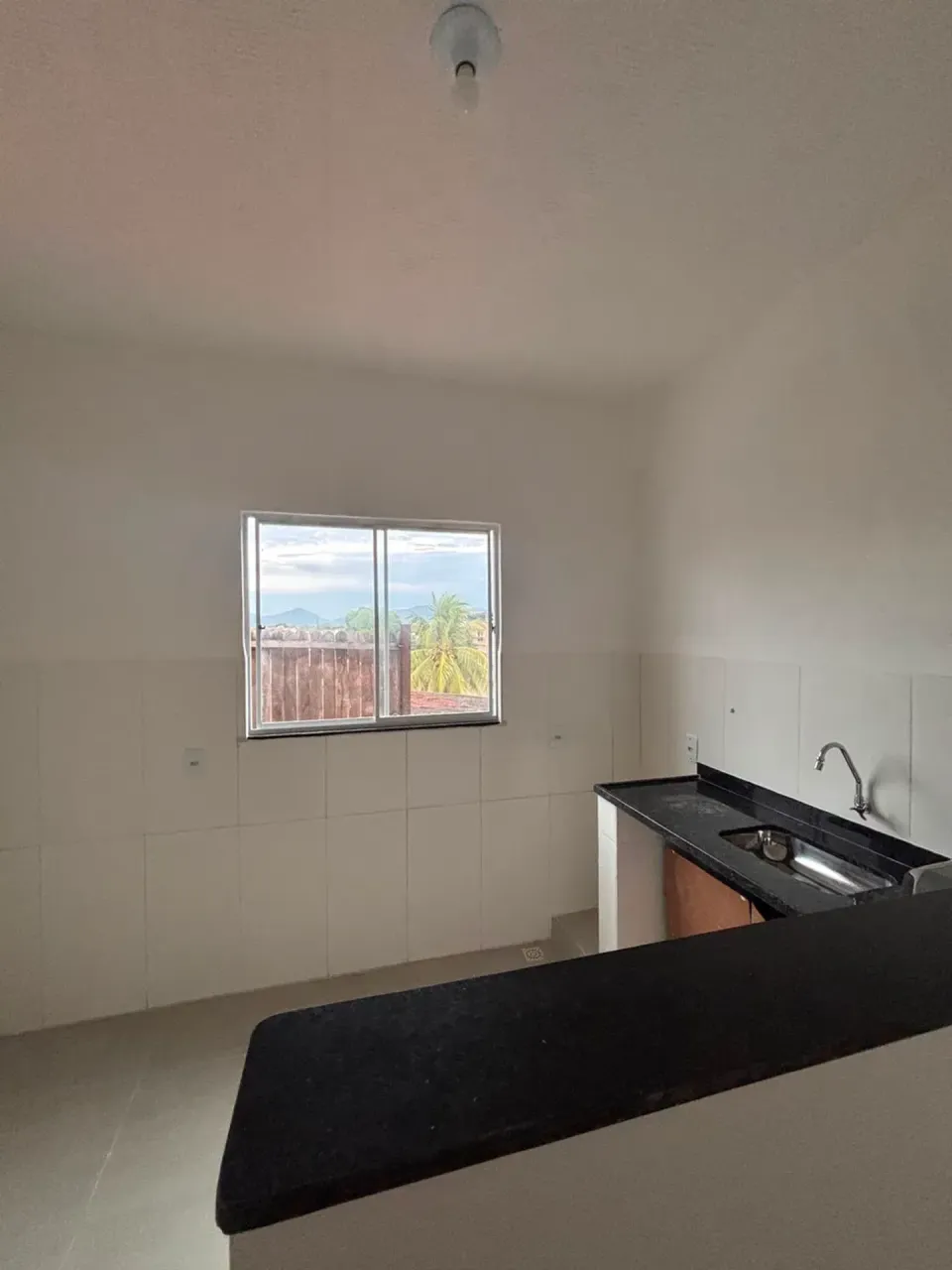 Unfurnished townhouse with 2 bedrooms in a gated community — photo 2