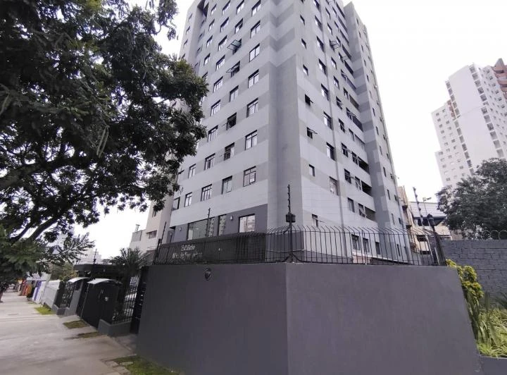 Furnished 105 m² apartment with 2 bedrooms and suite — photo 5