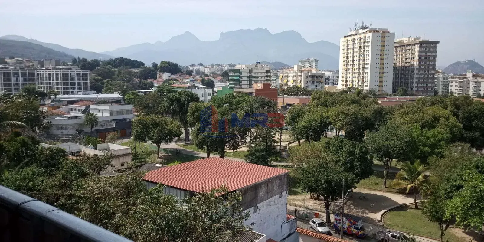 3-bedroom house with a mountain view in Rio de Janeiro — photo 12