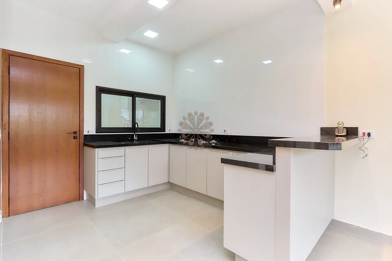House with 3 bedrooms and 230 m² plus shared BBQ area — photo 18