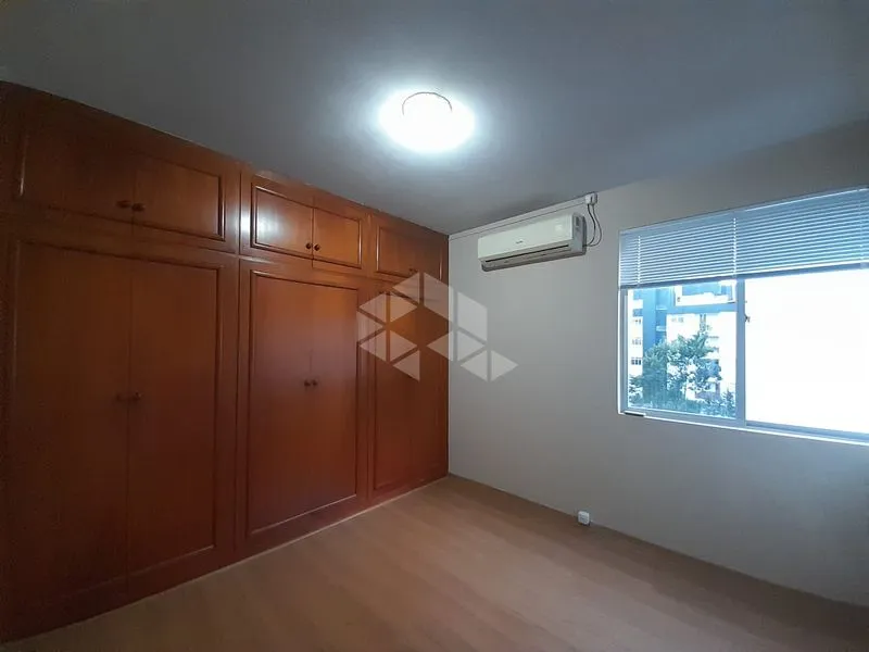 Apartamento de 2 quartos com sacada e área de serviço — photo 11