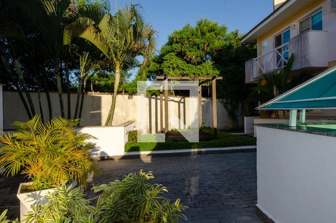 Casa de 4 dormitorios con balcón y 3 plazas de parking — photo 60