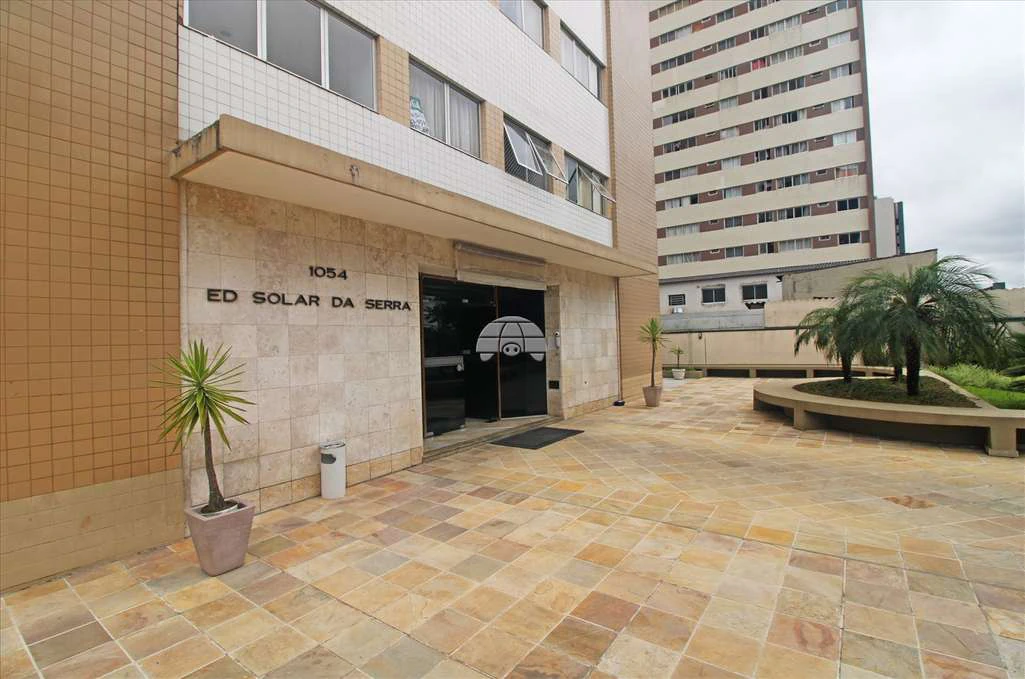 Квартира з 1 спальнею 50 м² і 1 критим паркомісцем — photo 4