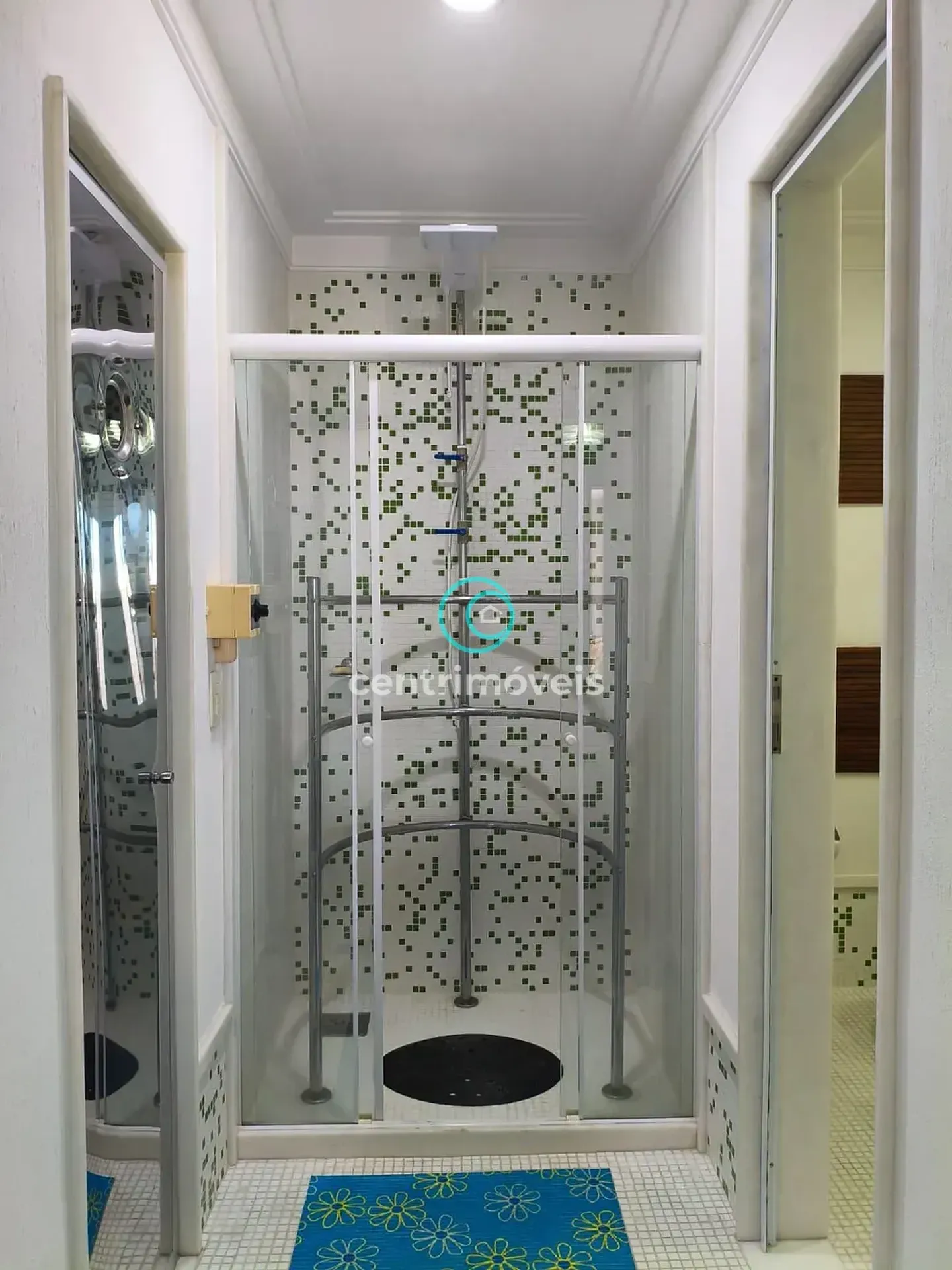 Apartamento mobiliado com 4 quartos e 3 banheiros — photo 13