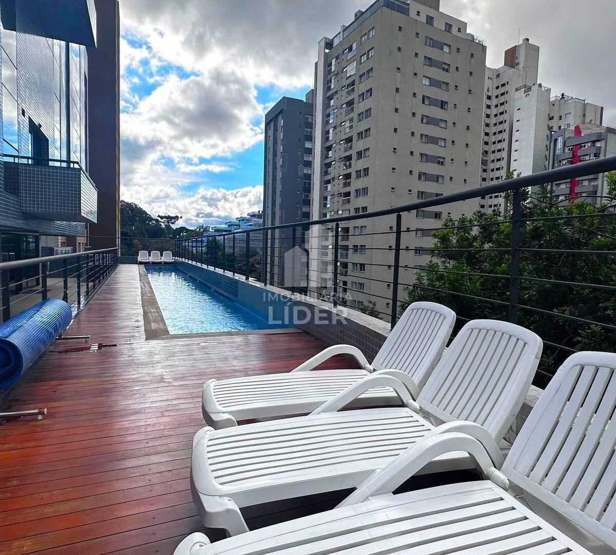 One-bedroom apartment with a bathtub in Curitiba — photo 6