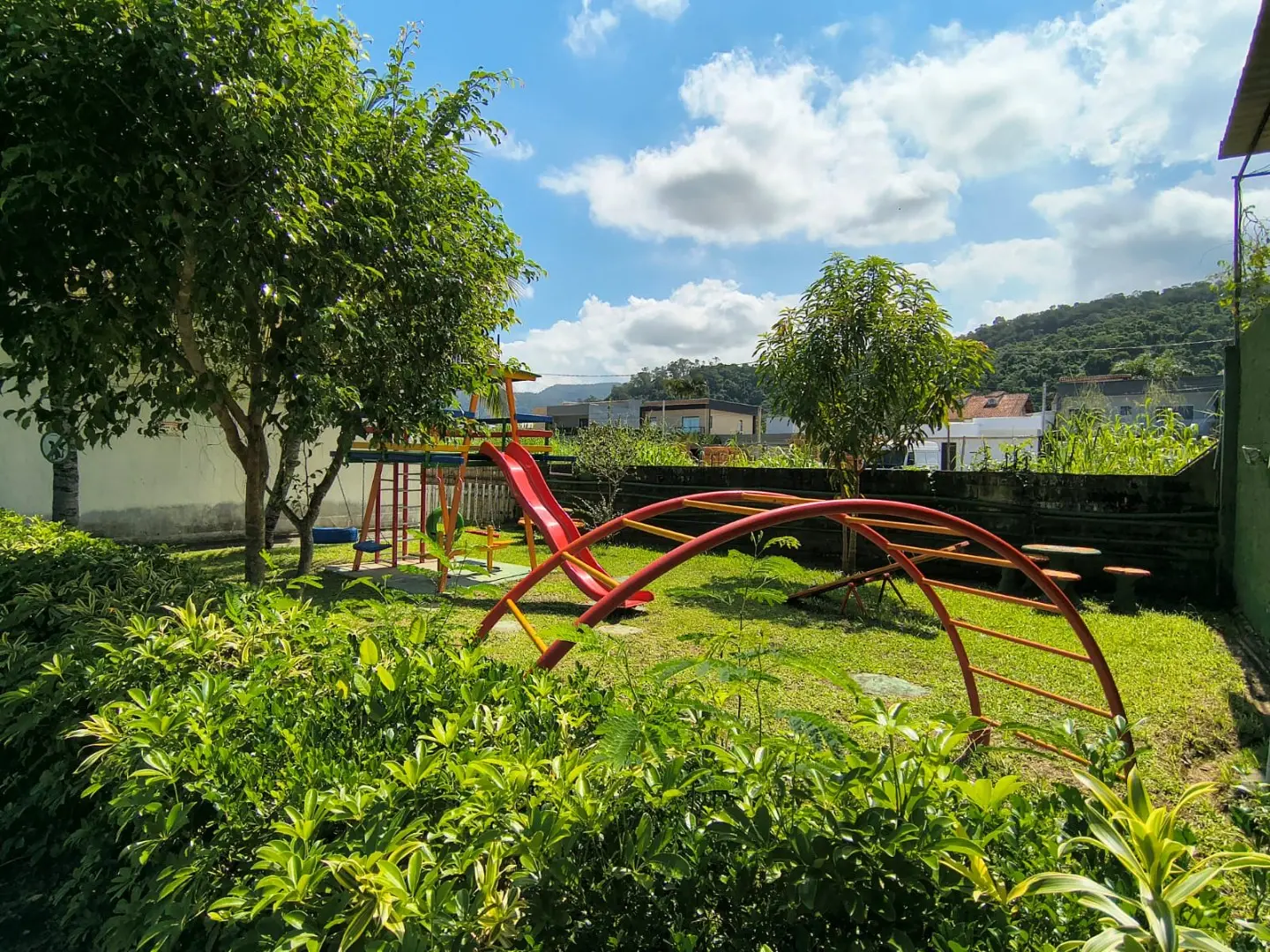 Furnished apartment with 2 suites and a balcony — photo 9