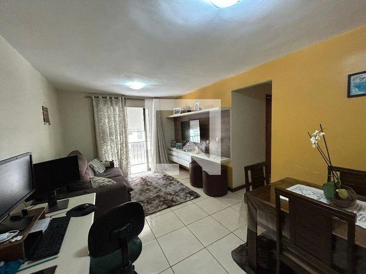 60 m² apartment with a washing machine and a home office