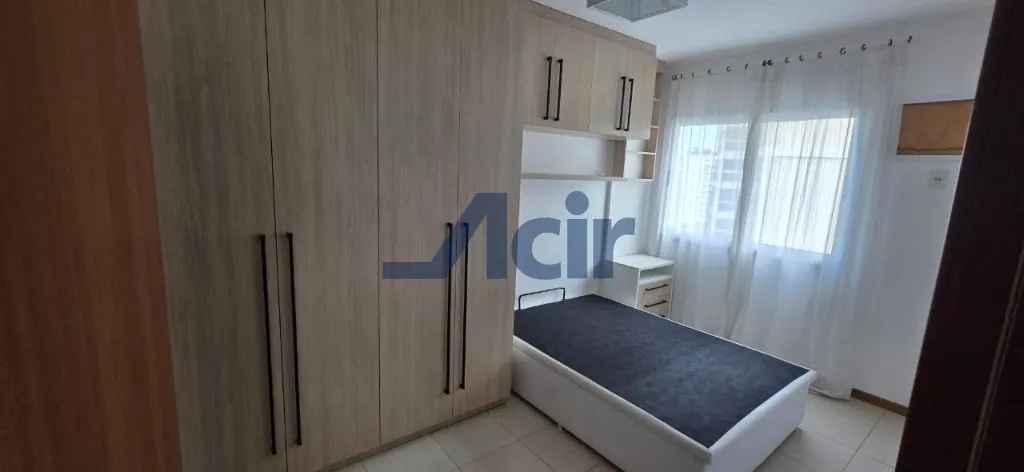 Balcony with a grill in a 2-bedroom apartment, 70 m² — photo 3