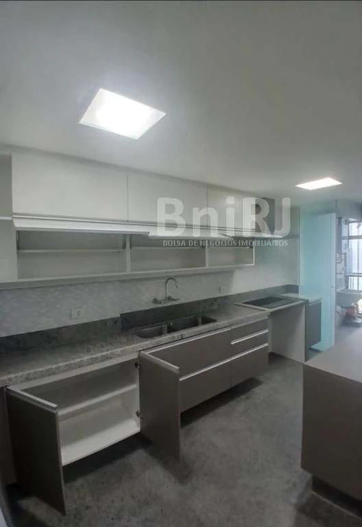 4-bedroom apartment with 2 en-suite baths and a guest WC — photo 15