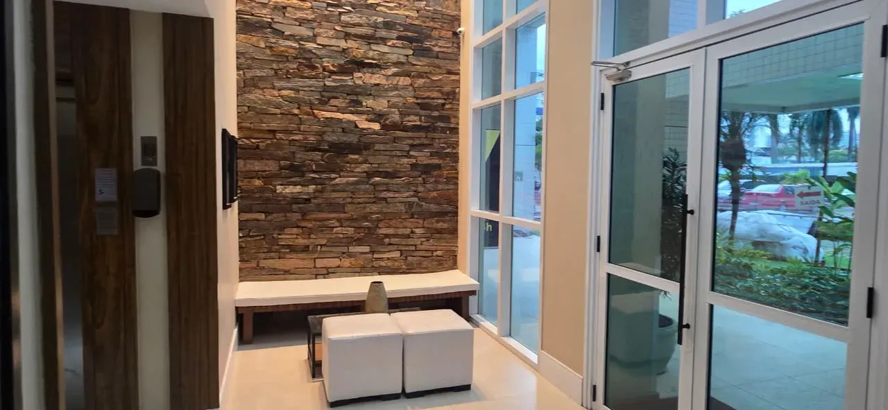 Unfurnished 2-bedroom apartment with 2 bathrooms — photo 35