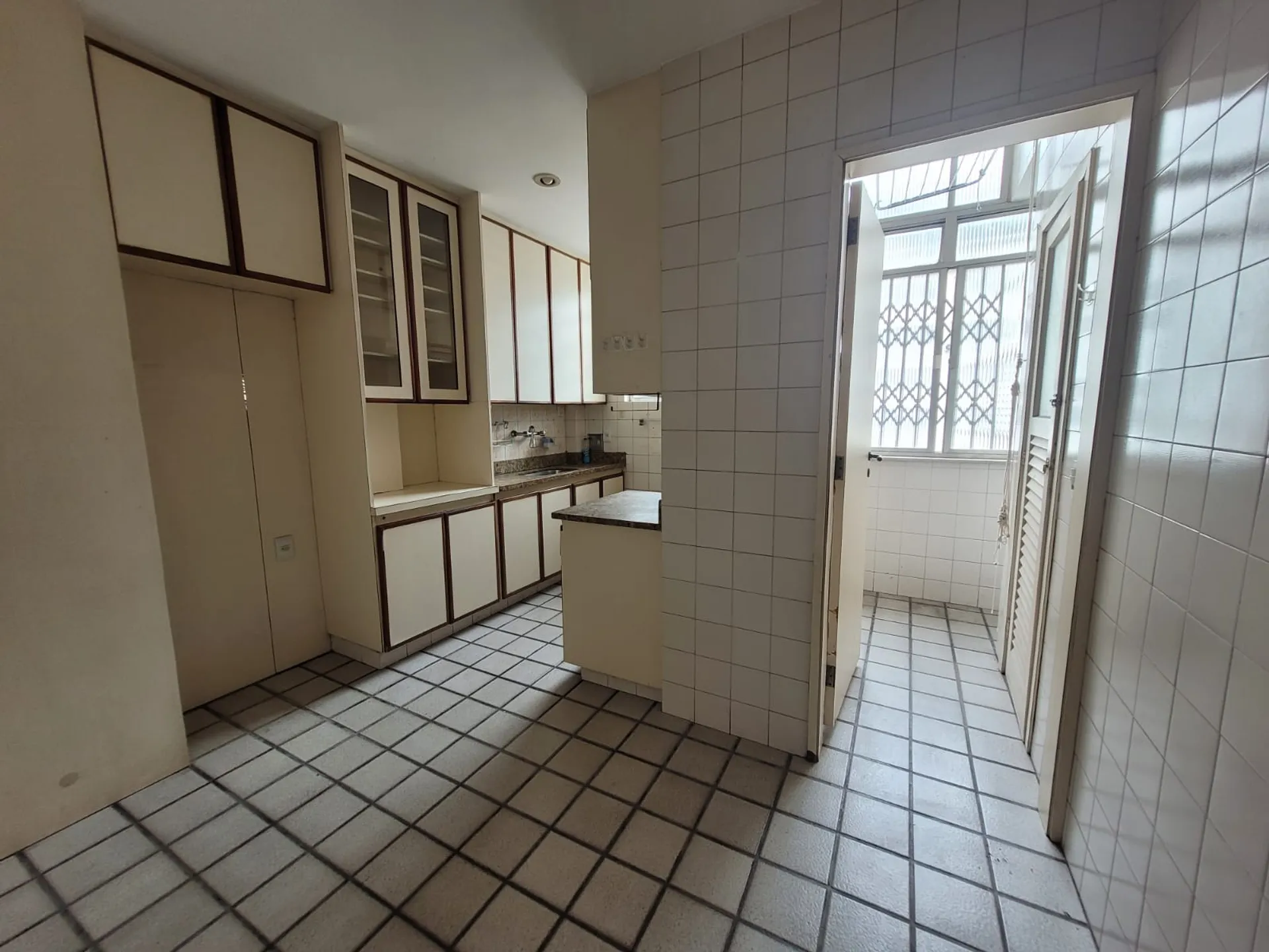 Квартира 80 м² з видом на гори та робочим місцем — photo 10