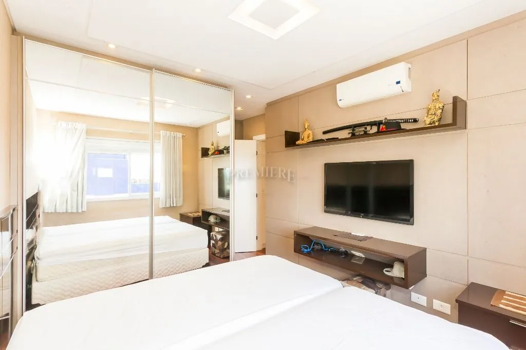 Furnished 158 m² apartment with 3 bedrooms and 5 bathrooms — photo 24