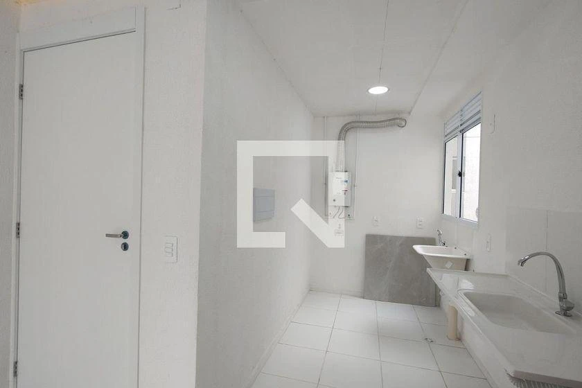 Unfurnished 2-bedroom apartment with 41 m² and parking — photo 6