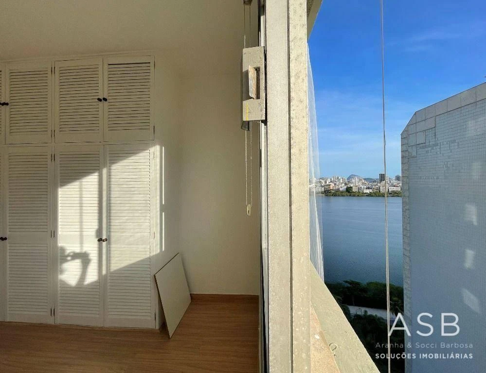 Вид на воду та 3 спальні: квартира 92 м² — photo 13