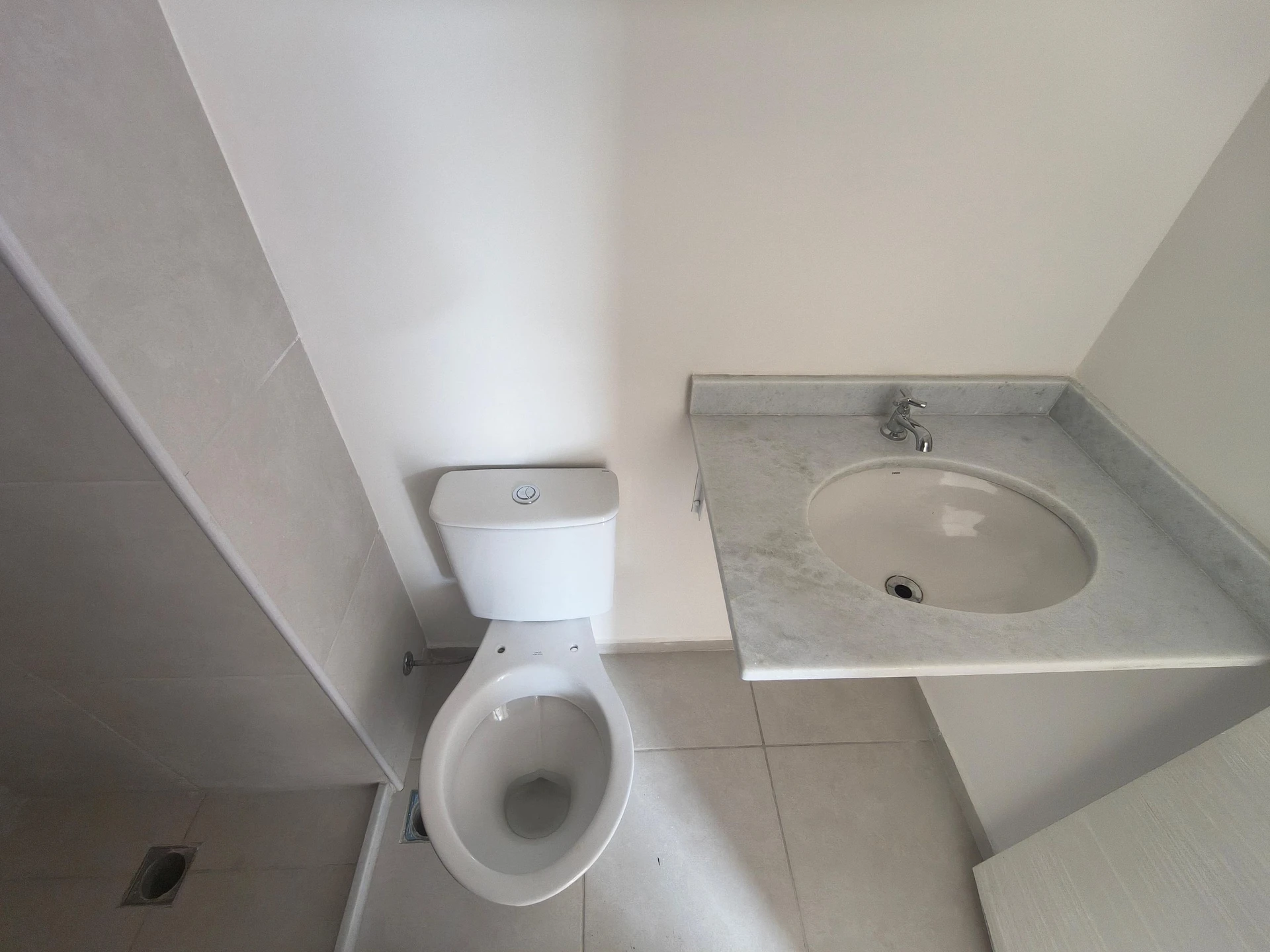 Apartamento de 2 quartos em condomínio com academia — photo 11
