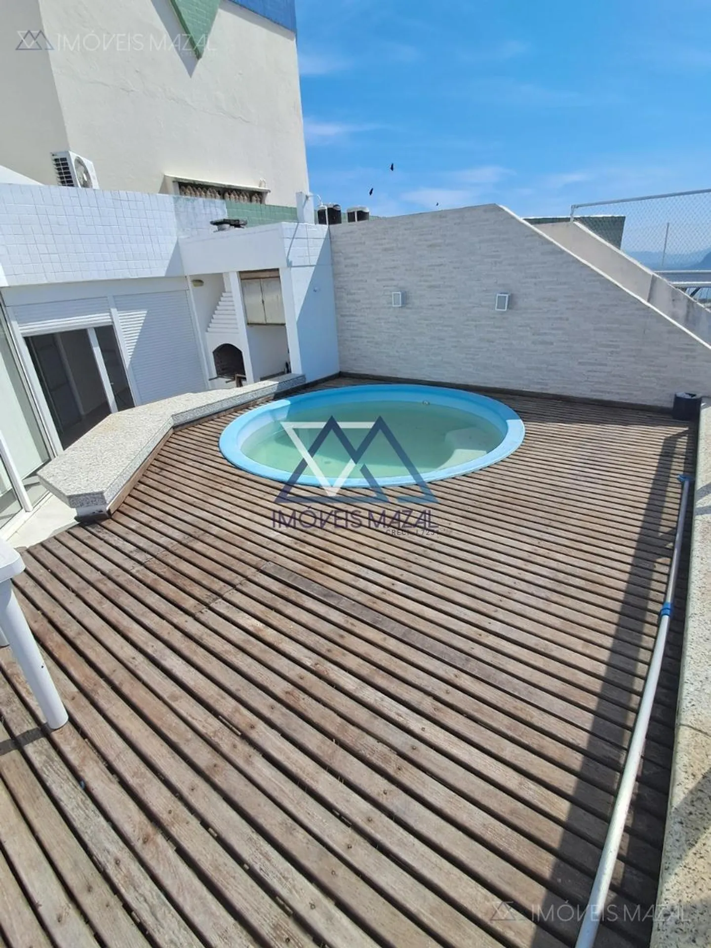 Rental apartment with 3 bedrooms and 4 bathrooms — photo 14