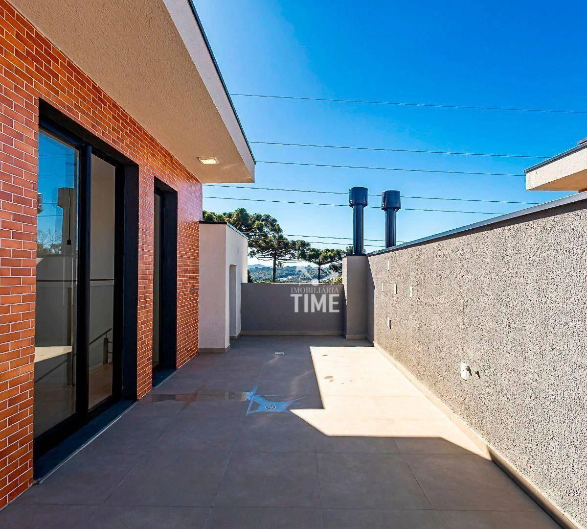 130 m² townhouse with 3 bedrooms, 1 en-suite, 2 parking — photo 3