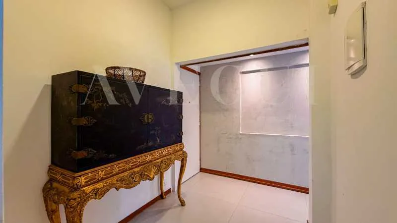 Bathtub in a 2-bedroom apartment, 69 m² — photo 20
