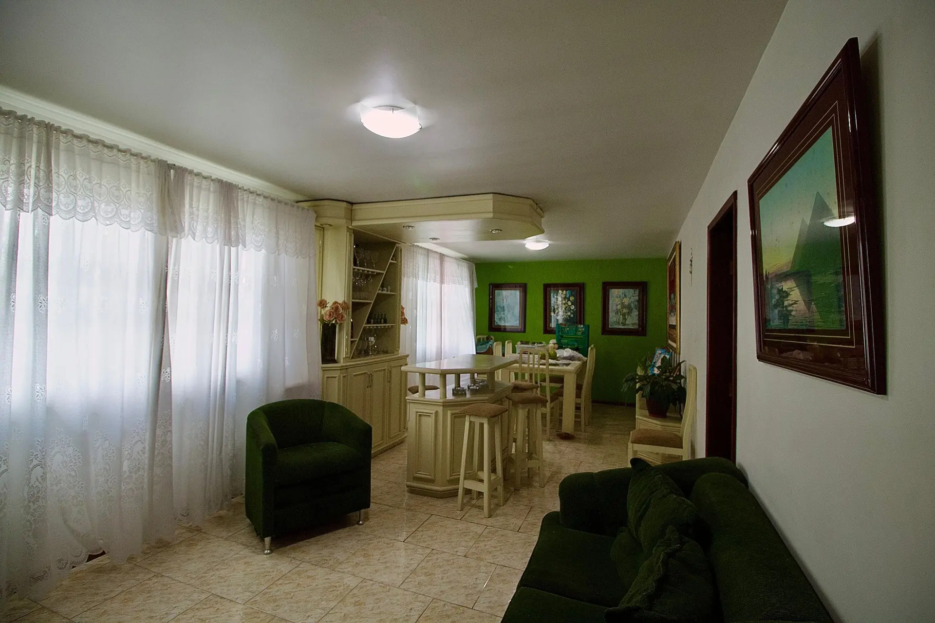 360 m² house with a home office and a garden — photo 3