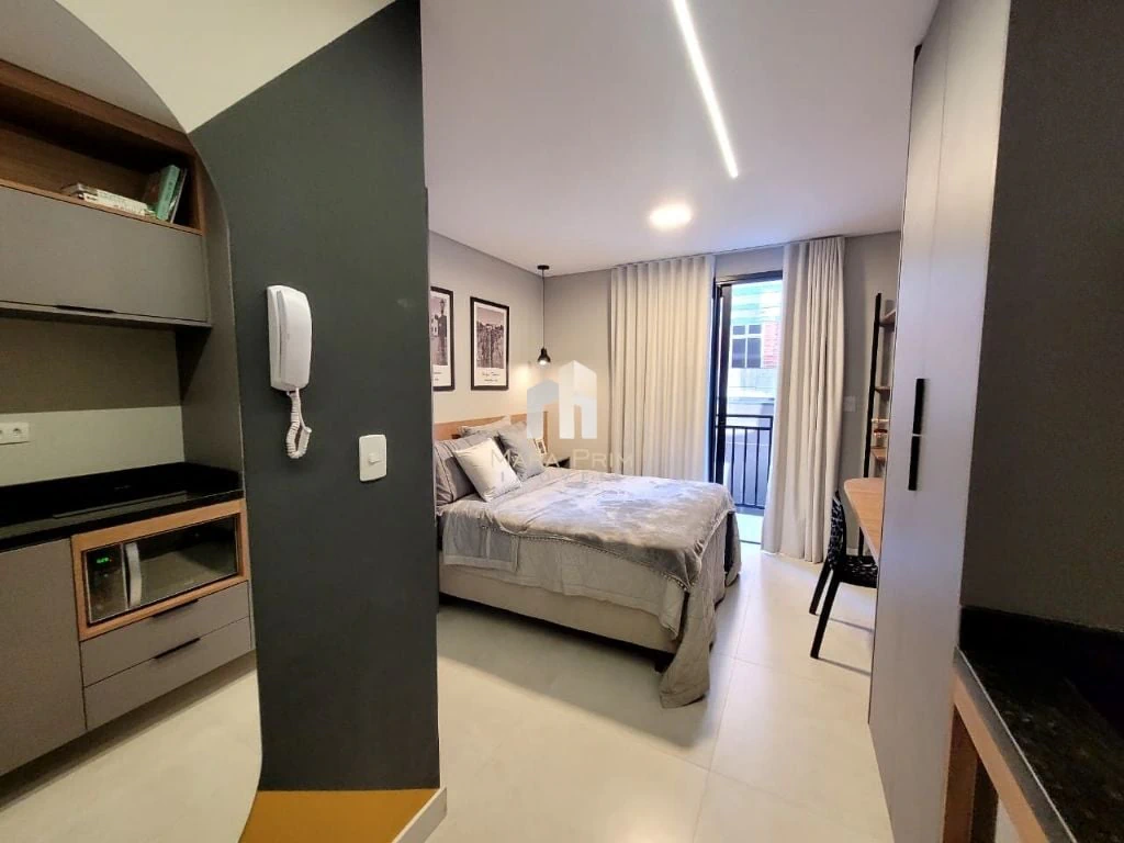 21 m² studio with a home office and a washing machine — photo 9