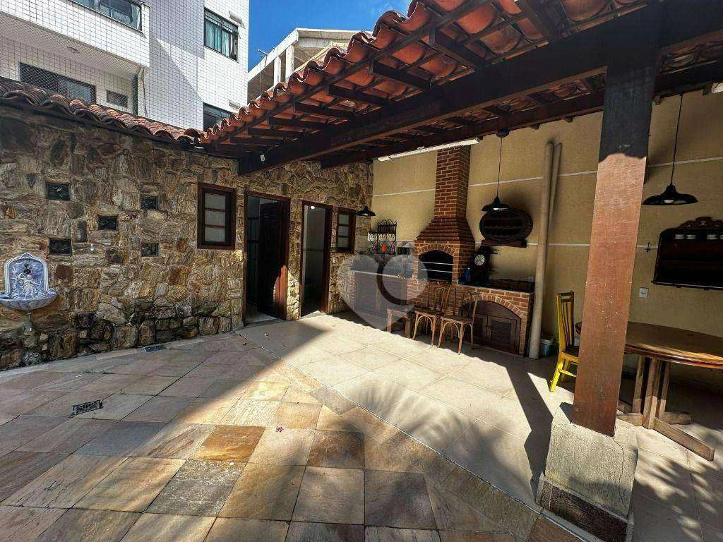House with 3 bedrooms and 600 m², 4 parking spots — photo 6
