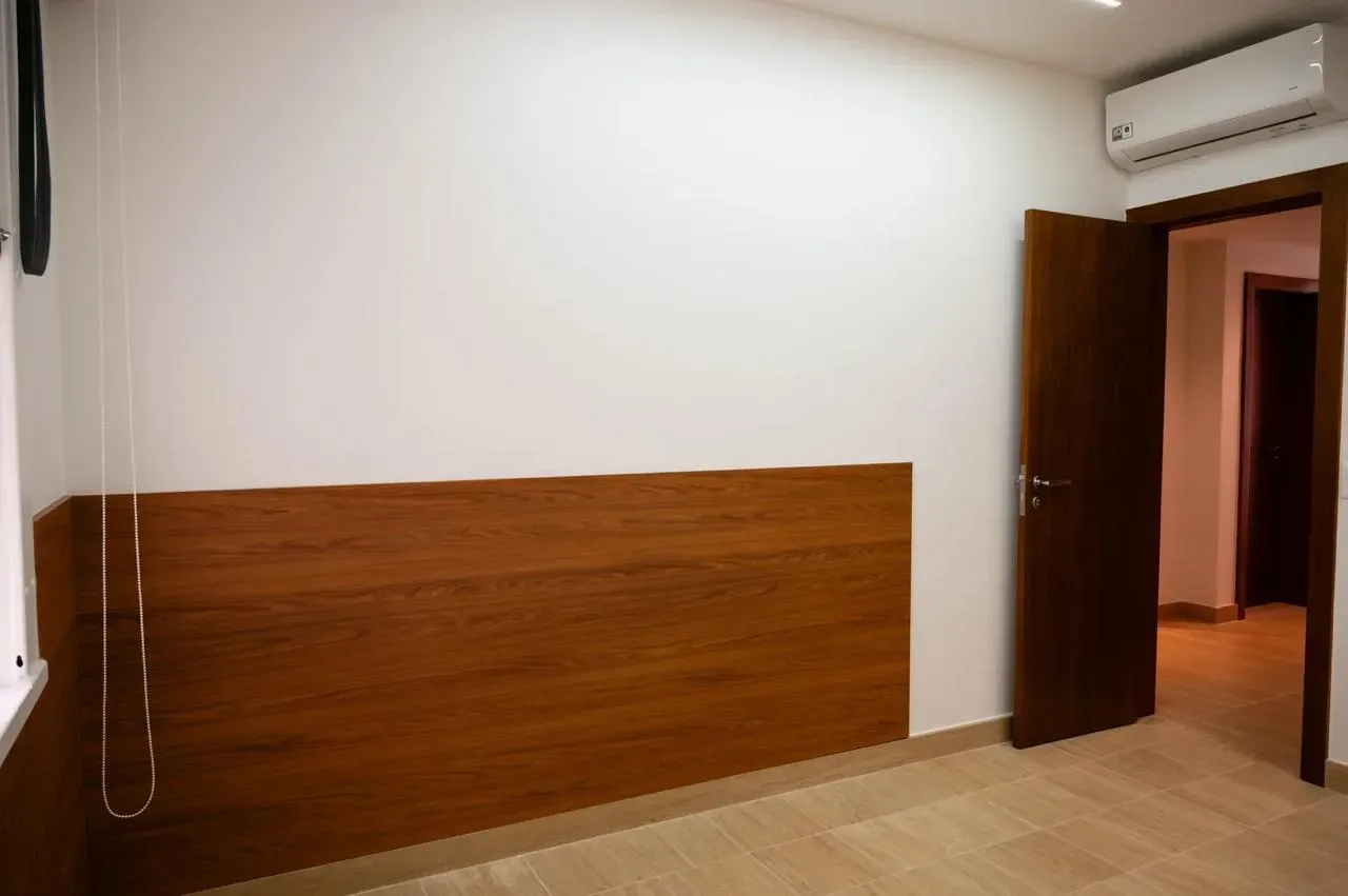 5-bedroom apartment, 1 with its own bathroom, 218 m² — photo 67