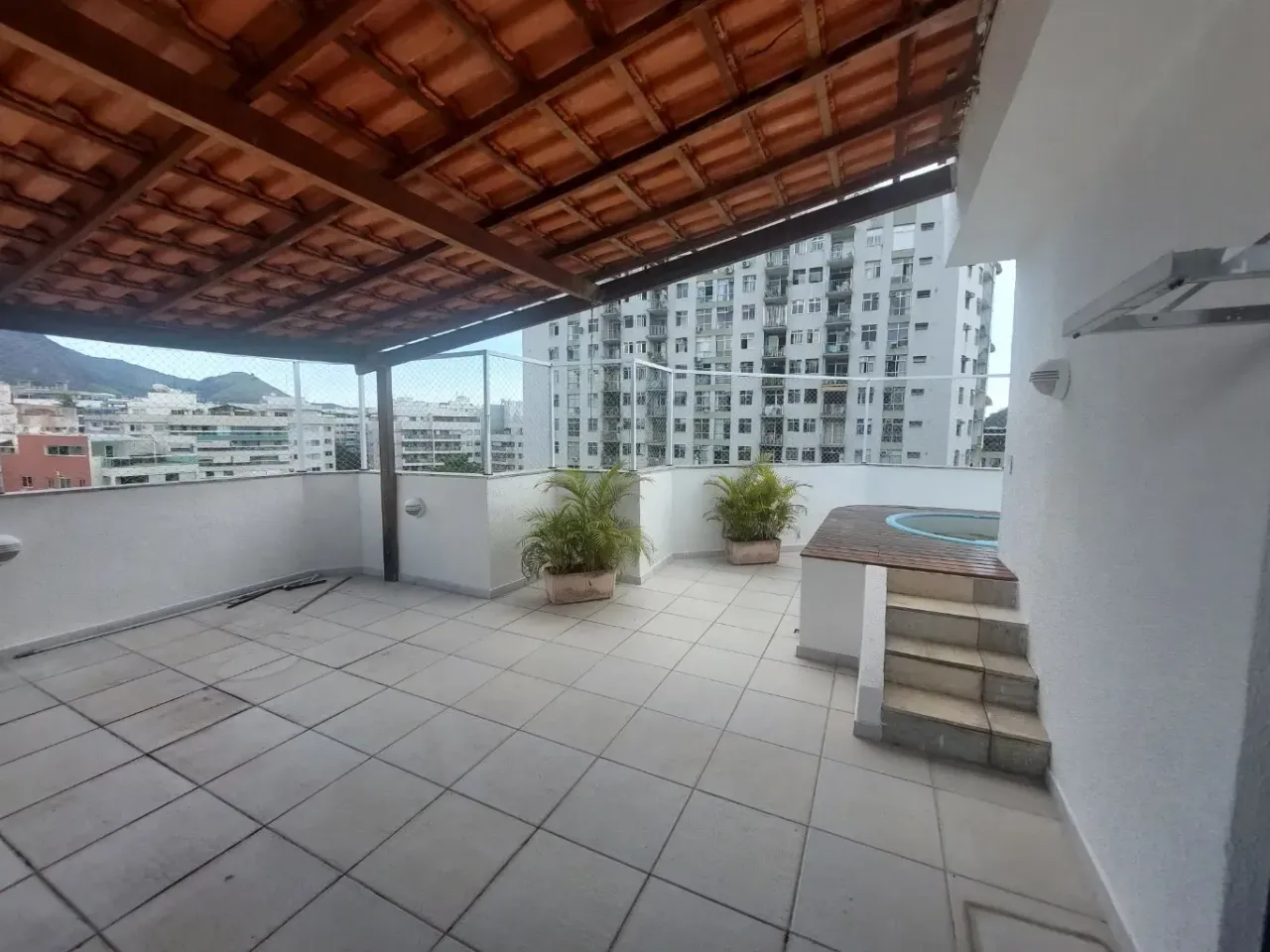 Duplex penthouse with 2 bedrooms and 2 bathrooms — photo 14