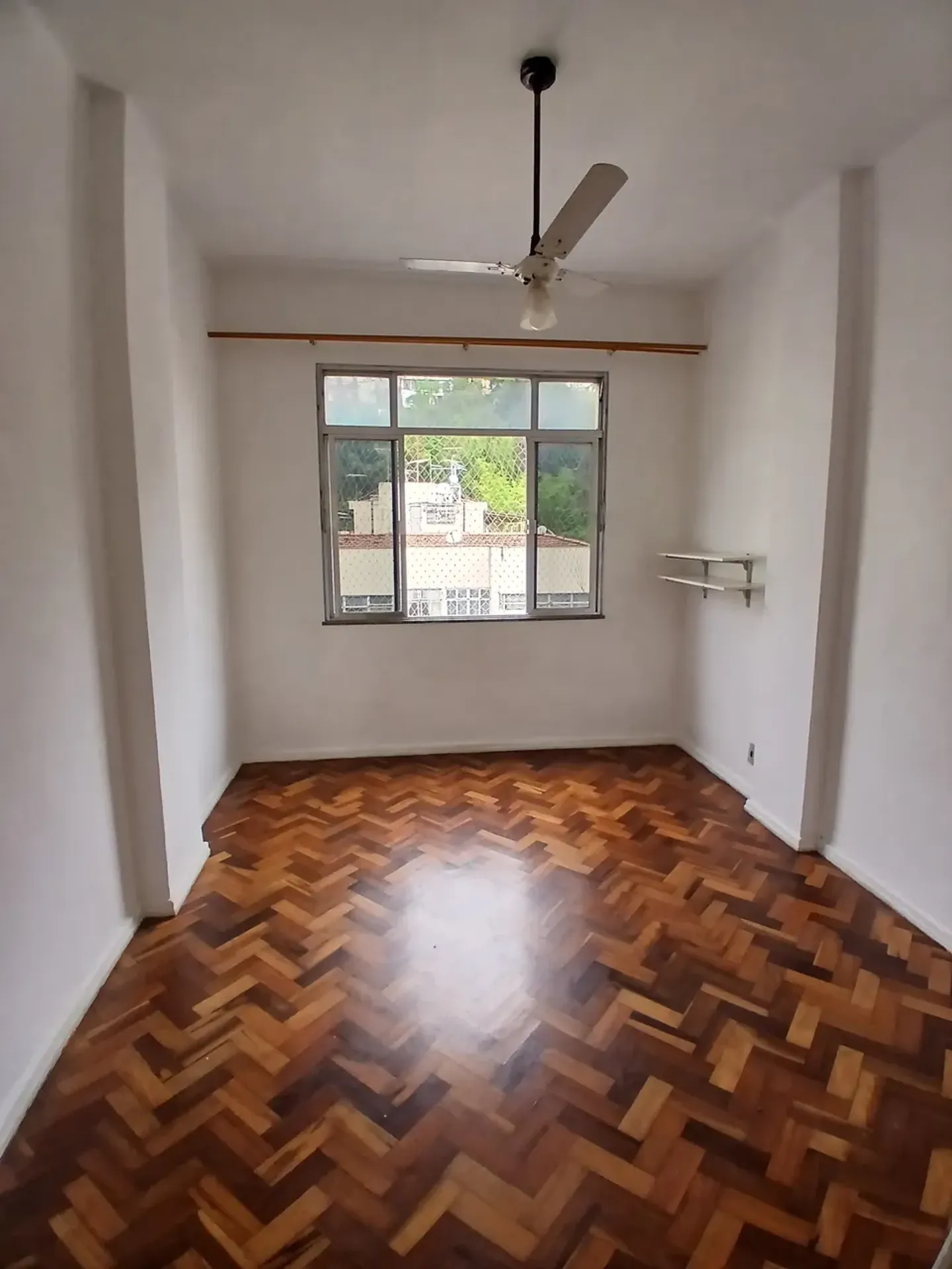 43 m² apartment with 1 bedroom and a laundry area — photo 19