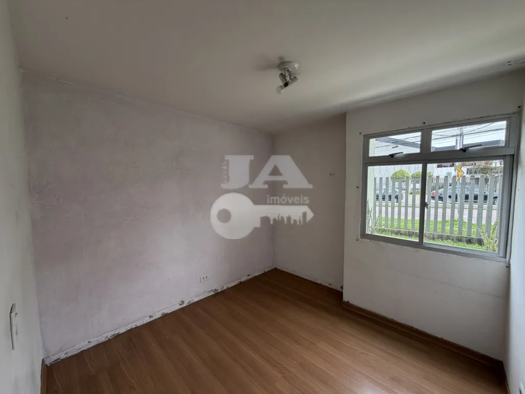 Apartment, 43 m², with wood or laminate floors — photo 6