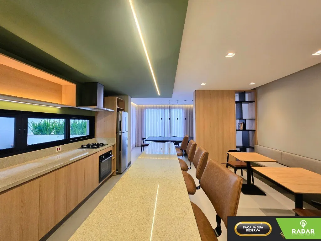 Furnished 2-bedroom apartment with open-plan kitchen — photo 31