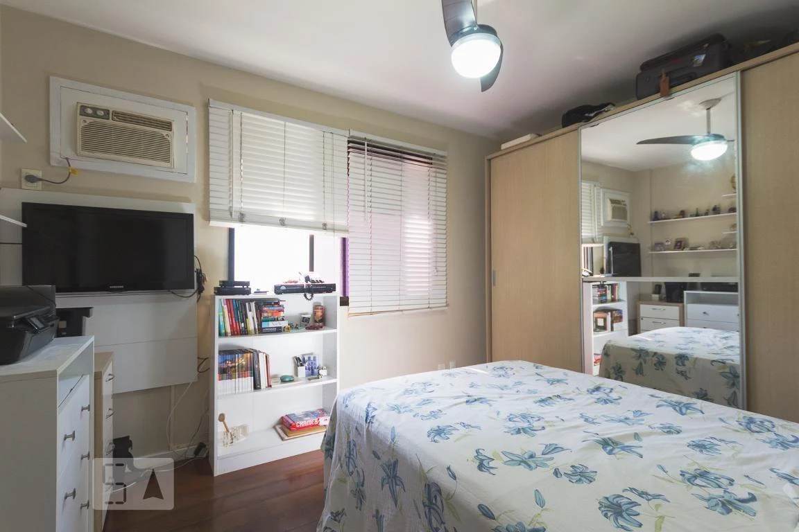142 m² apartment with 3 bedrooms and 2 parking spaces — photo 33
