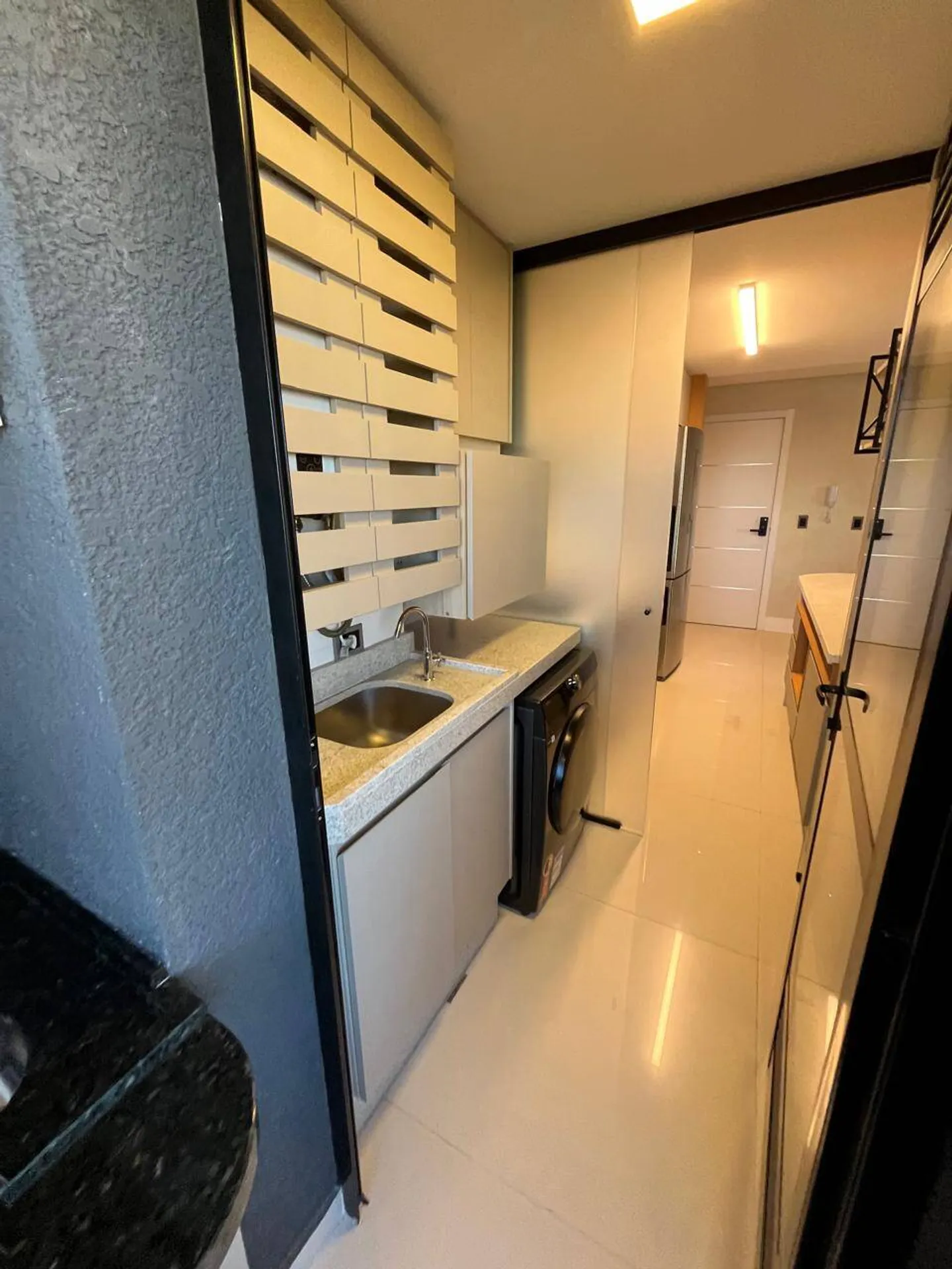 280 m² furnished apartment with 3 bedrooms and 3 bathrooms