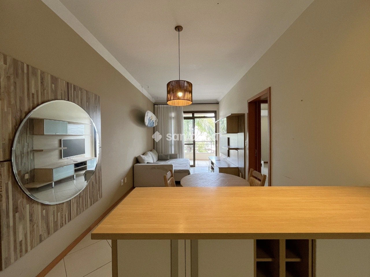 Furnished apartment, 110 m², with a grill on the balcony