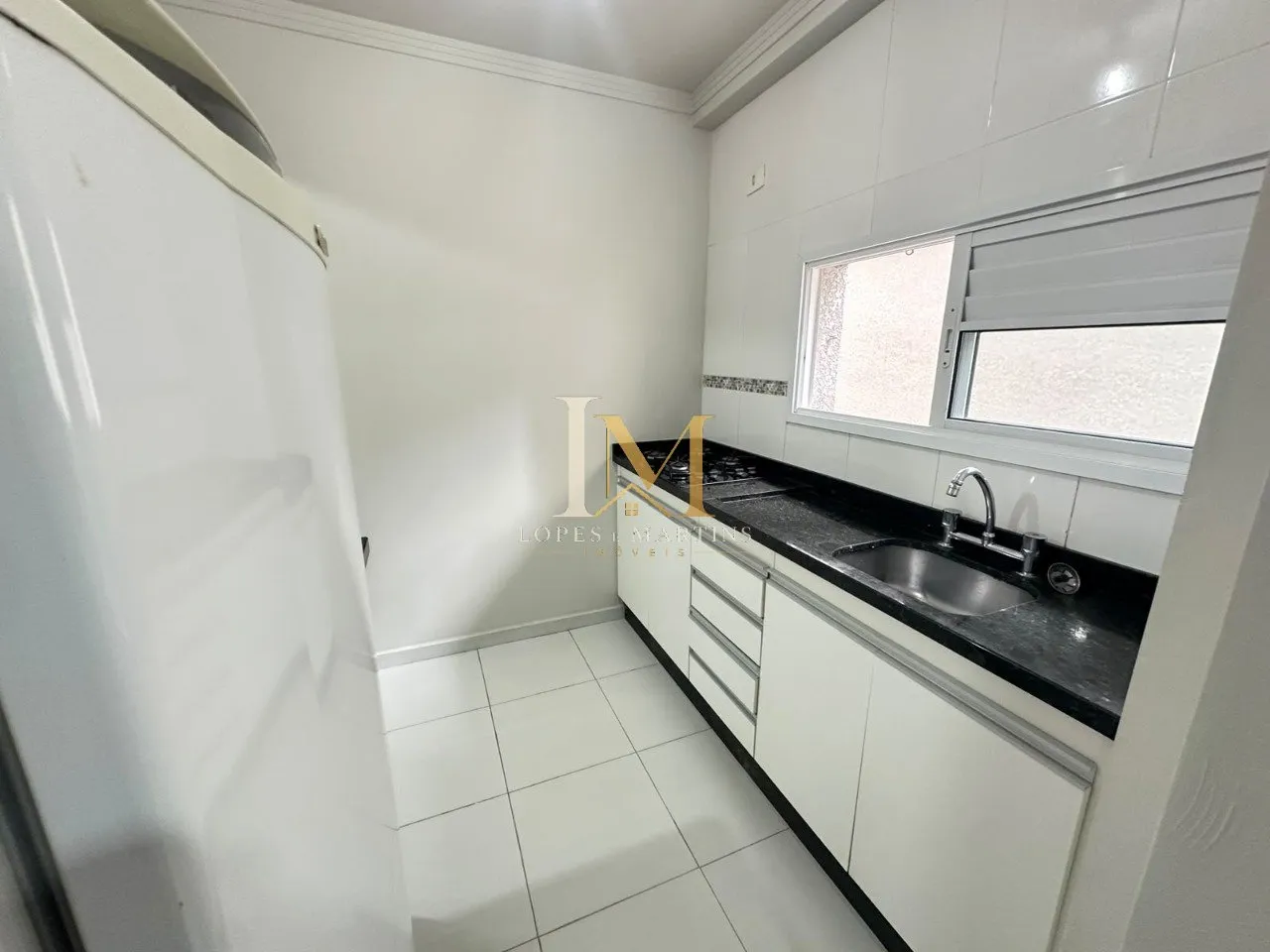Деревянный пол или ламинат и 1 спальня: квартира 46 м² — photo 10