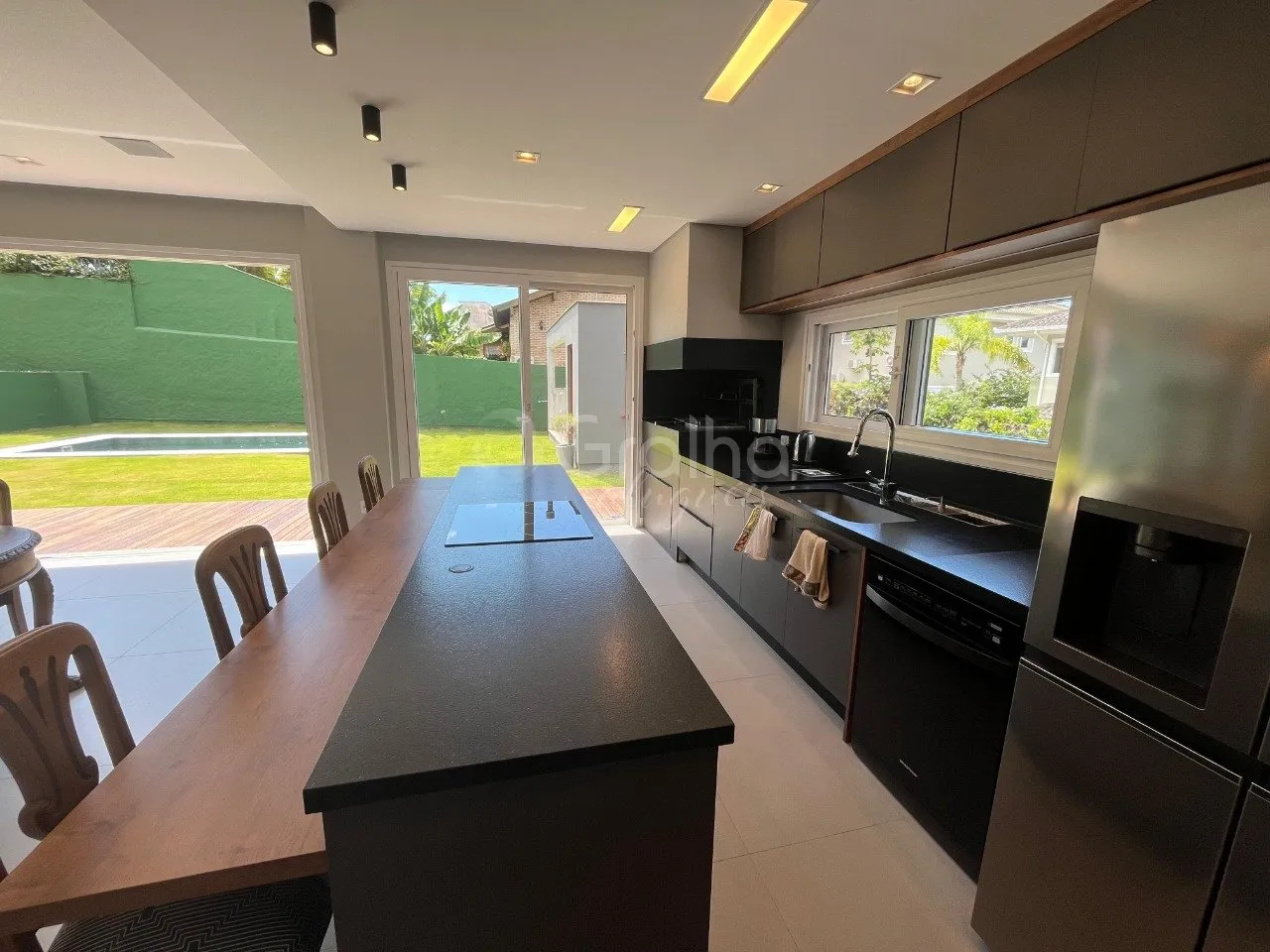 Casa mobiliada com lounge gourmet e 681 m² — photo 2