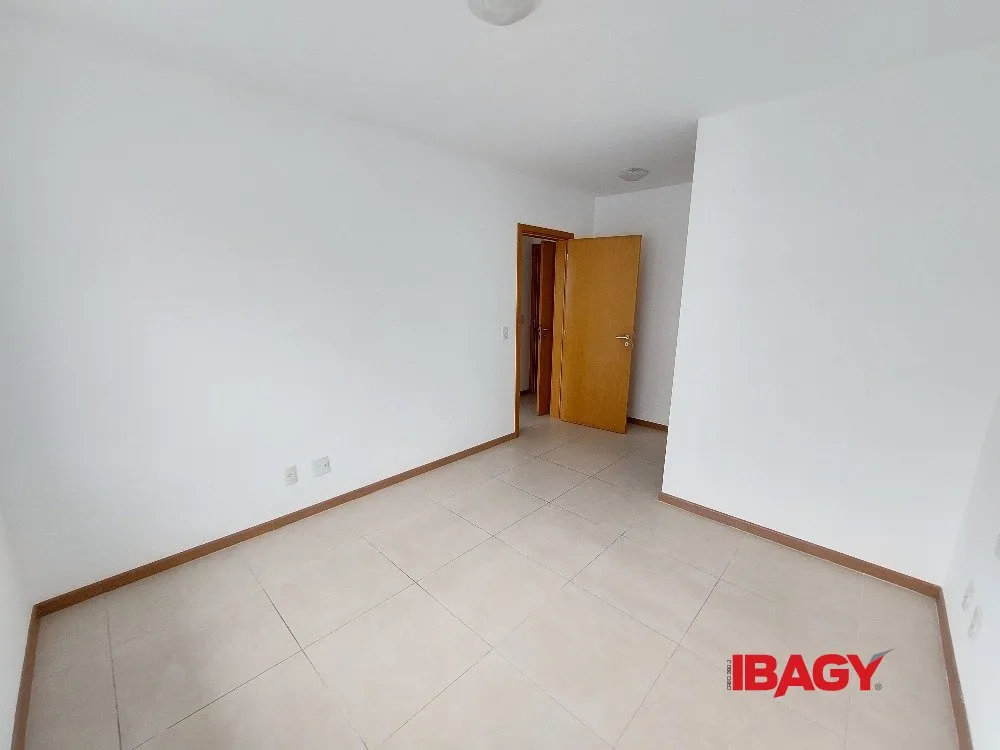 Apartamento de 129 m² com 3 quartos e 2 vagas — photo 30