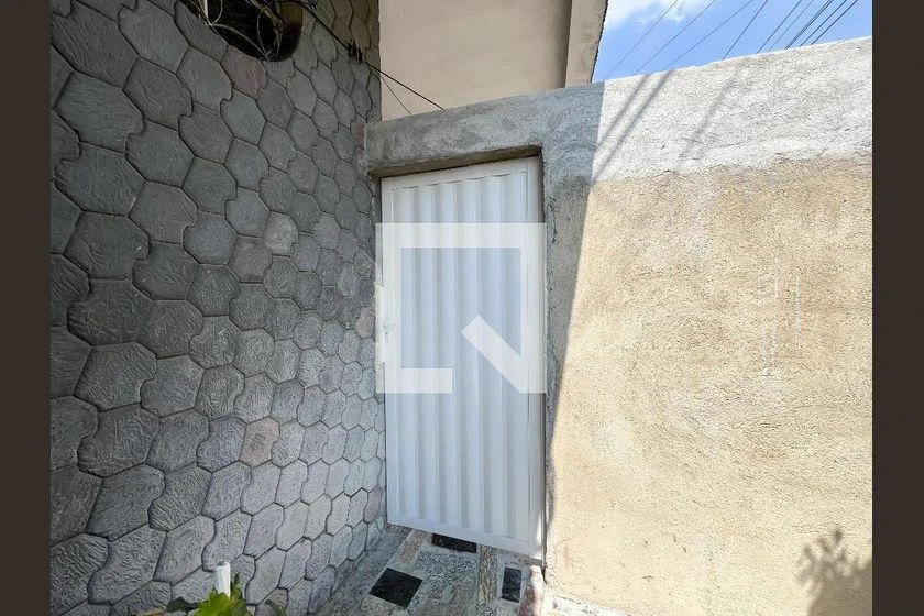 Rental house with balcony, 2 bedrooms and 120 m² — photo 36
