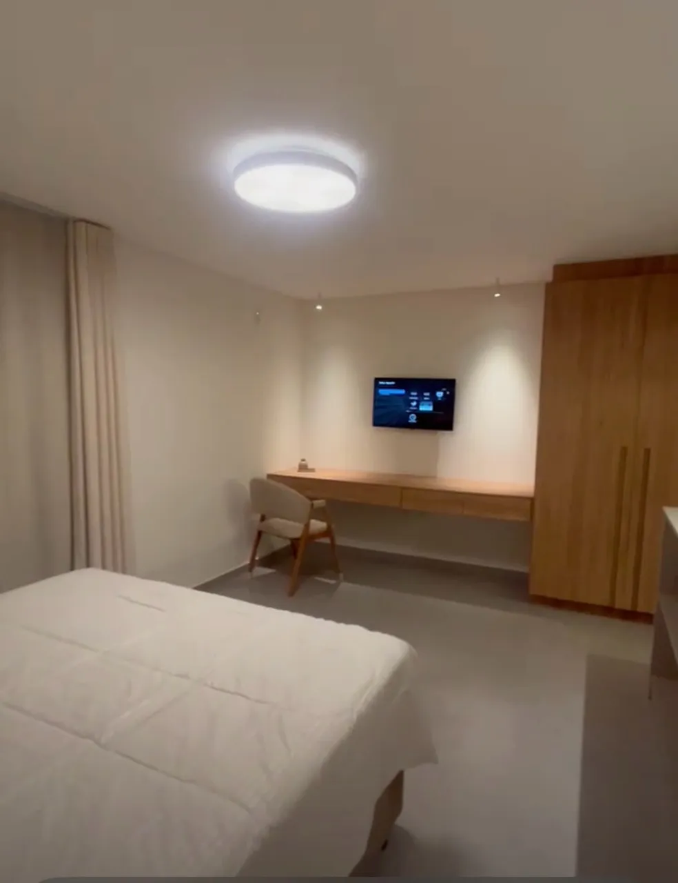 Home office in a one-bedroom apartment, 27 m² — photo 12