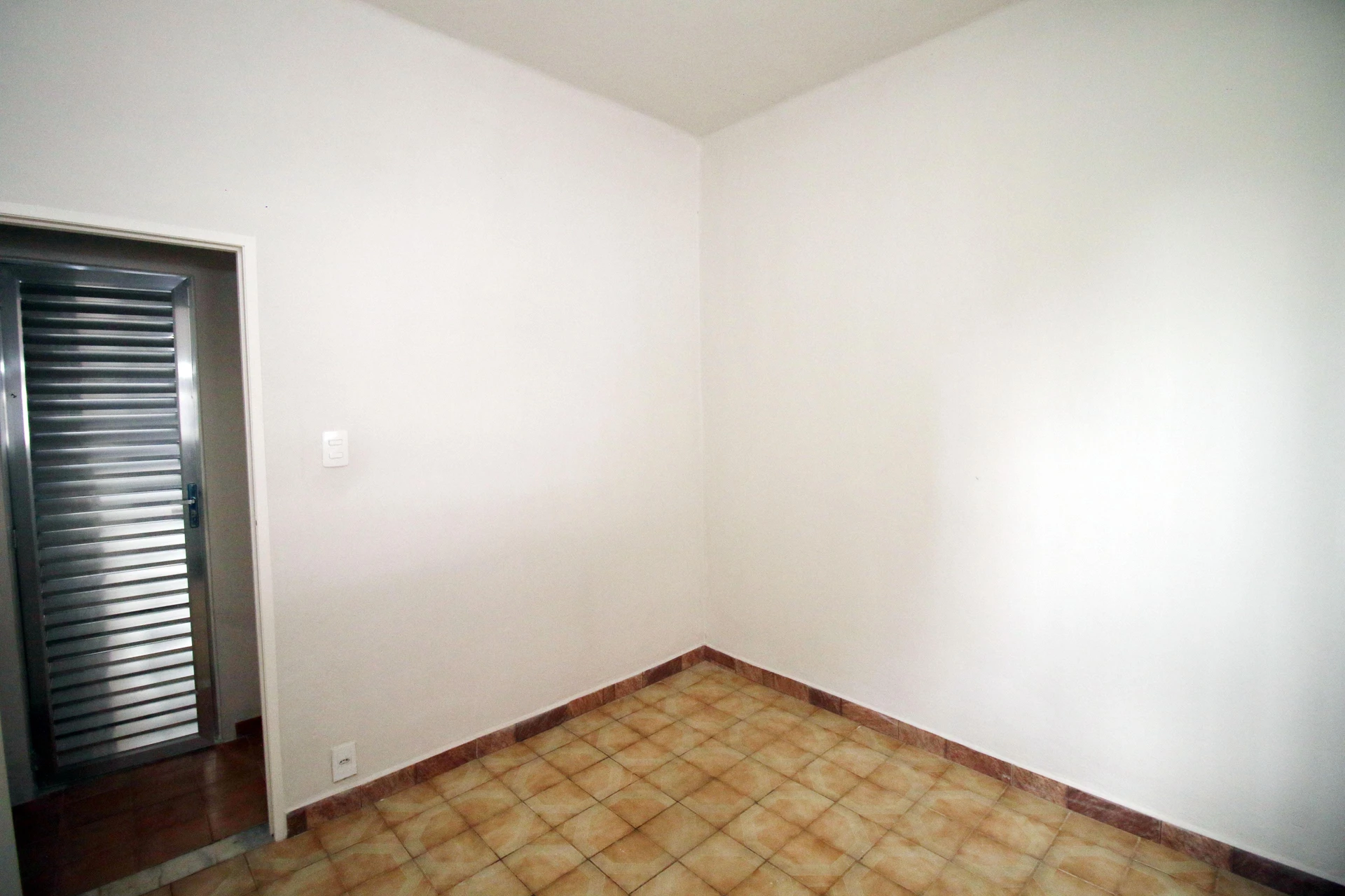 Unfurnished house with 1 bedroom and 1 bathroom — photo 21