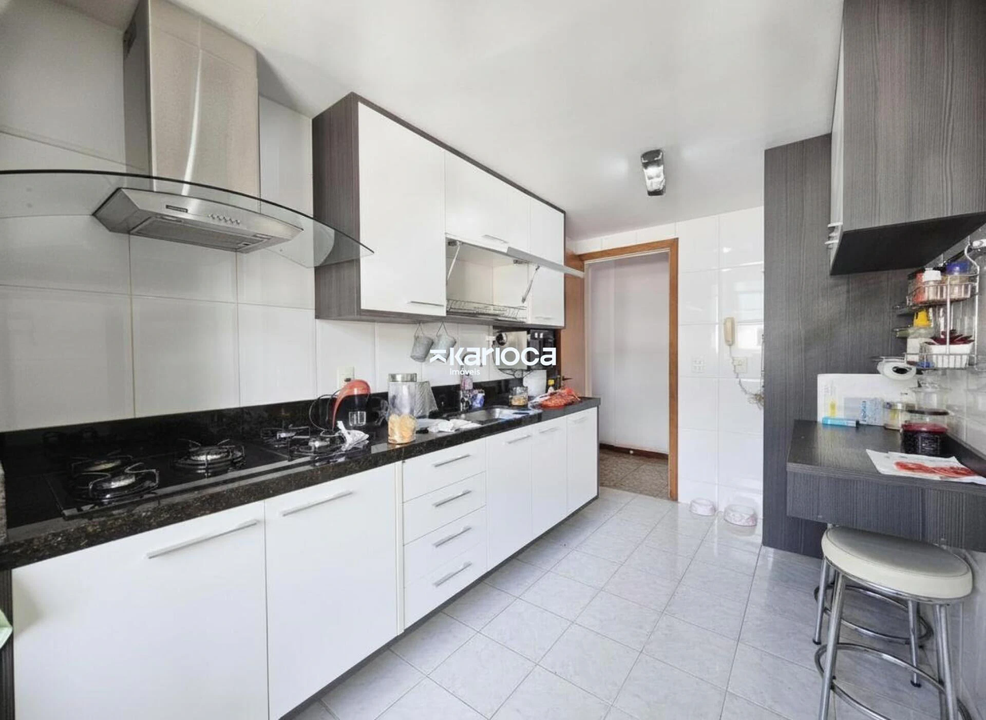 Furnished 187 m² apartment with 4 bedrooms and private BBQ — photo 24