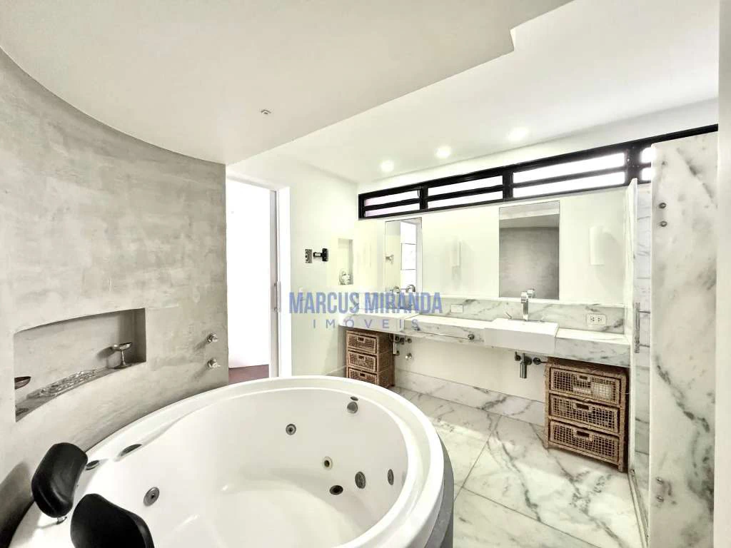 Apartamento mobiliado de 4 quartos com 6 banheiros — photo 29