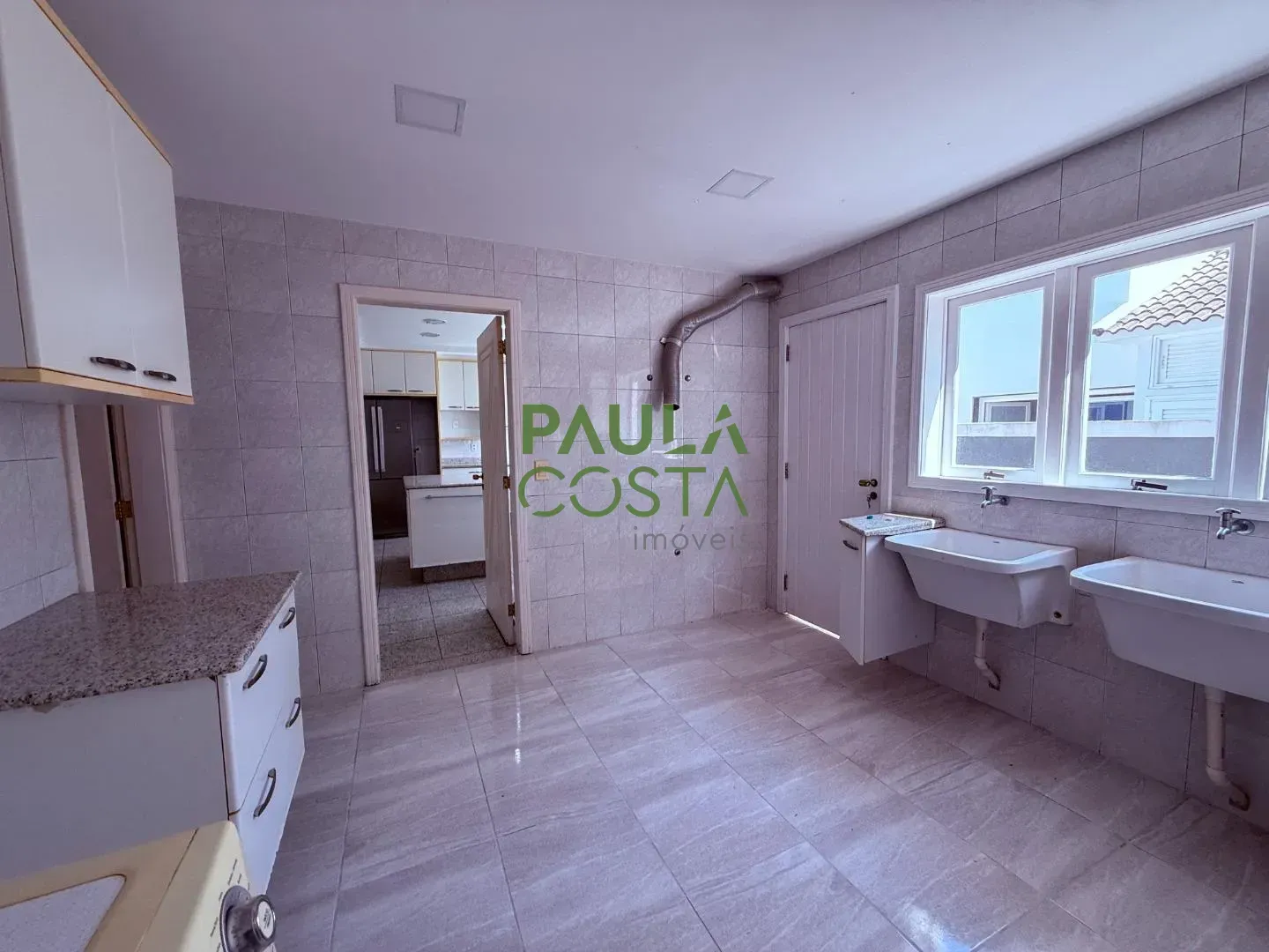 Casa mobiliada com 5 quartos e 5 vagas, 984 m² — photo 21