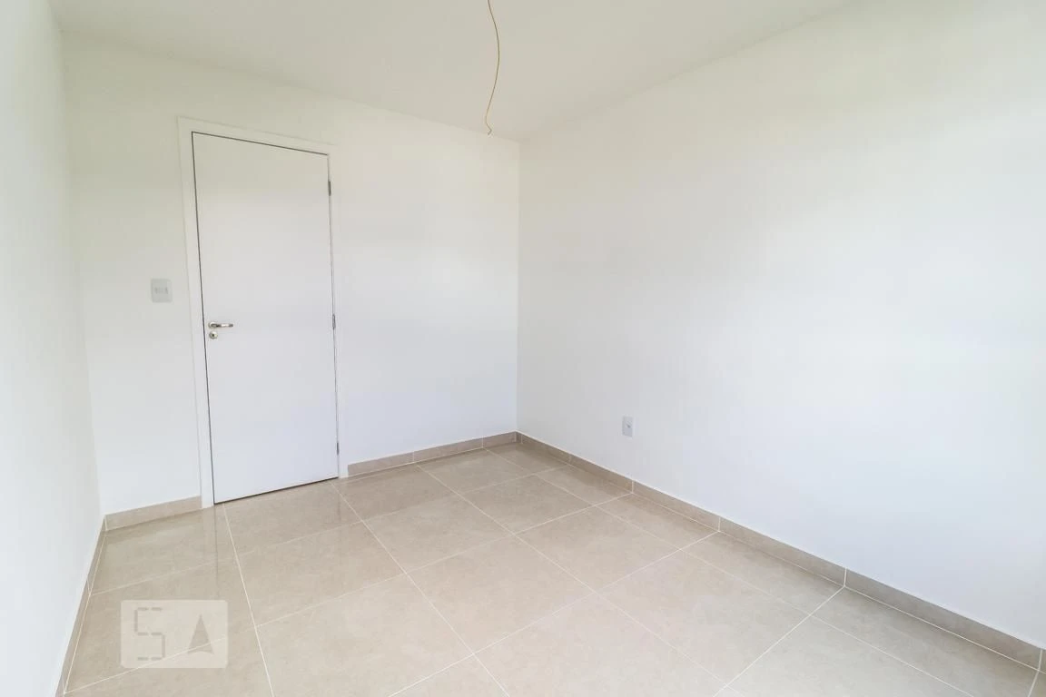 Furnished 1-bedroom apartment with a glassed balcony — photo 10