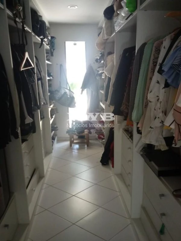 11-bedroom house with a walk-in closet in Rio de Janeiro — photo 27