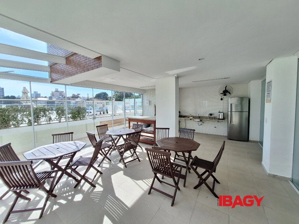 Apartment, 75 m², with a glass-enclosed balcony — photo 3