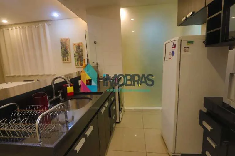 2-bedroom apartment with 3 bathrooms and an open-plan kitchen — photo 18