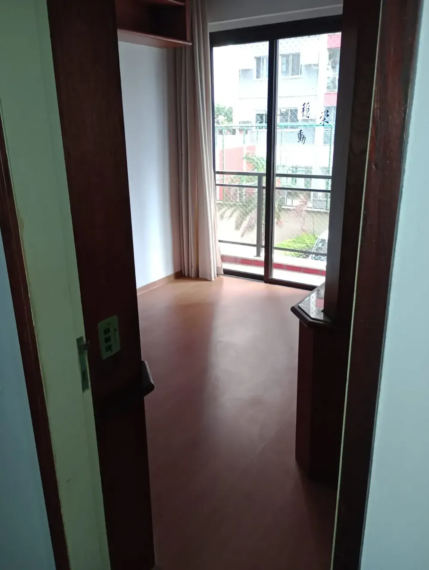 3-bedroom apartment with pets allowed — photo 28